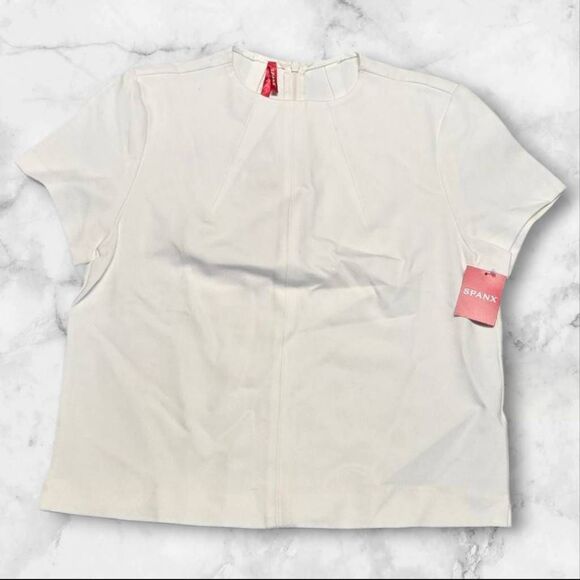 Spanx Size Small White Perfect Funnel Top - Picture 1 of 3